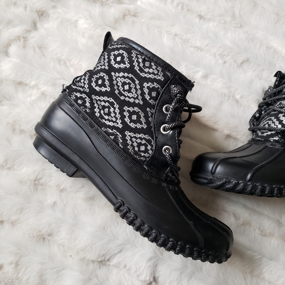 justice duck boots